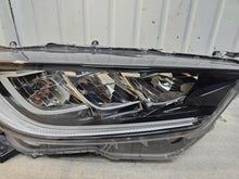 Laden Sie das Bild in den Galerie-Viewer, Frontscheinwerfer Toyota IV Yaris LED Rechts Scheinwerfer Headlight SCH9119859299jb