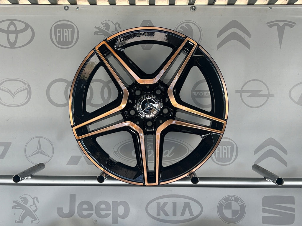 4x Alufelge 18 Zoll 7.5" 5x112 49ET Glanz Schwarz A1774011500 Mercedes-Benz W177