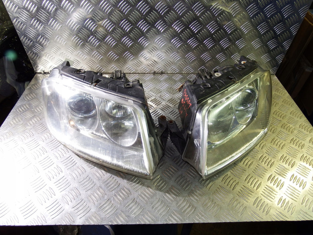 Frontscheinwerfer VW Passat Ein Stück (Rechts oder Links) Scheinwerfer Headlight