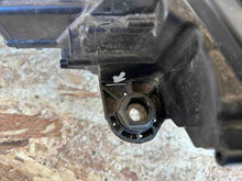 Laden Sie das Bild in den Galerie-Viewer, Frontscheinwerfer Audi C8 4K0941039 LED Ein Stück (Rechts oder Links) Headlight