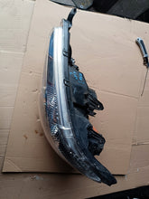 Laden Sie das Bild in den Galerie-Viewer, Frontscheinwerfer Mitsubishi Asx P9135L L9135R Xenon Rechts oder Links