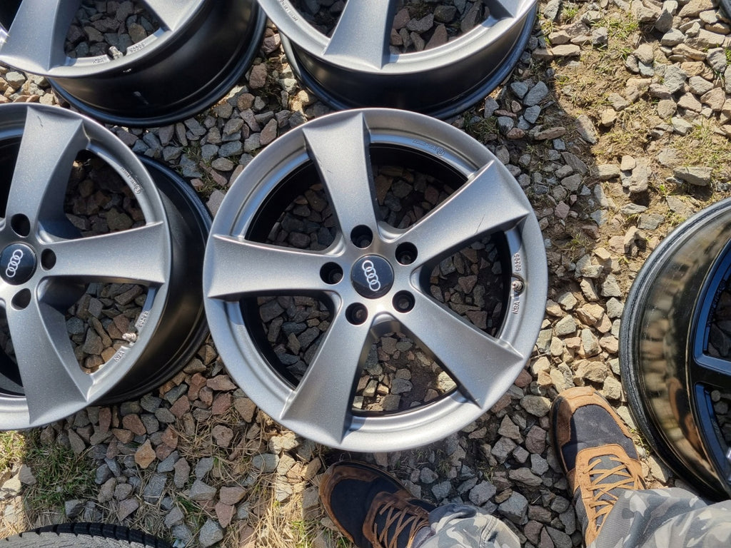 4x Alufelge 17 Zoll 7.5" 5x112 28ET Graphit Audi Super Rim Wheel FEL4751236703jr