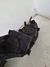 Laden Sie das Bild in den Galerie-Viewer, Frontscheinwerfer Hyundai I30 92101-A6060 Links Scheinwerfer Headlight SCH3927729159tw
