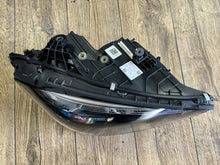 Laden Sie das Bild in den Galerie-Viewer, Frontscheinwerfer Mercedes-Benz W206 A2069060803 Rechts Scheinwerfer Headlight SCH4146681971ca