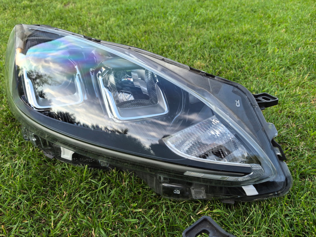 Frontscheinwerfer Ford Kuga III LV4B-13W029-AK LV4B-13W030-AK LED Ein Satz SCH3108387288ph