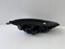 Laden Sie das Bild in den Galerie-Viewer, Frontscheinwerfer Hyundai Ioniq 92101-G2200 Links Scheinwerfer Headlight SCH9105831655ls