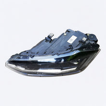 Laden Sie das Bild in den Galerie-Viewer, Frontscheinwerfer VW Polo 2G1941035B LED Links Scheinwerfer Headlight