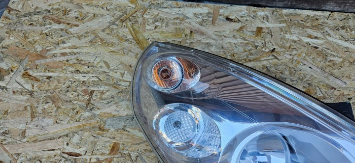Frontscheinwerfer Opel Movano Rechts Scheinwerfer Headlight SCH4698958553qg