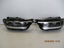 Load image into Gallery viewer, Frontscheinwerfer VW T-Roc 2GA941006 Full LED Ein Stück (Rechts oder Links)