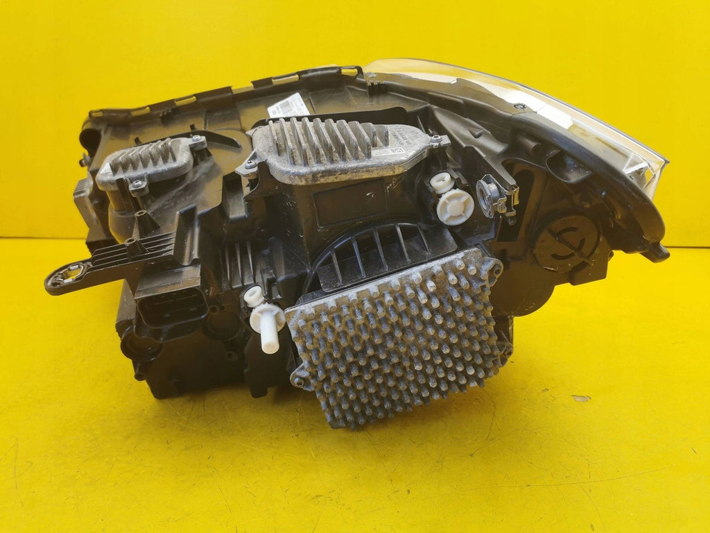 Frontscheinwerfer BMW X1 F48 7472220-02 LED Rechts Scheinwerfer Headlight SCH2979225127yr