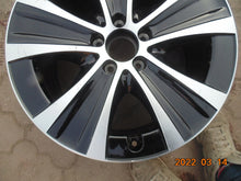Laden Sie das Bild in den Galerie-Viewer, 1x Alufelge 18 Zoll 8.0&quot; 5x112 43ET A2134013700 Mercedes-Benz W213 Rim Wheel