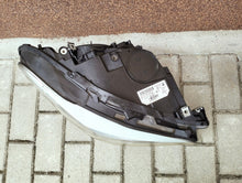 Laden Sie das Bild in den Galerie-Viewer, Frontscheinwerfer BMW 5 F11 F10 1013151 Xenon Ein Stück (Rechts oder Links)