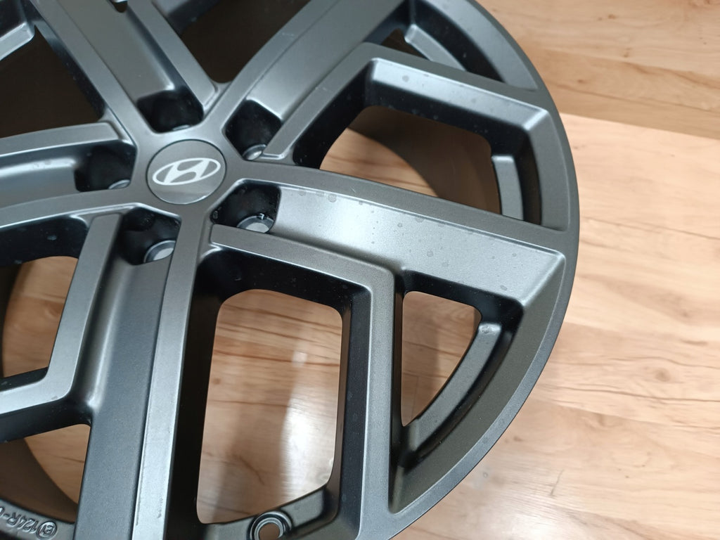 1x Alufelge 20 Zoll 8.5" 5x114.3 54 5ET CMA631850 Hyundai Rim Wheel