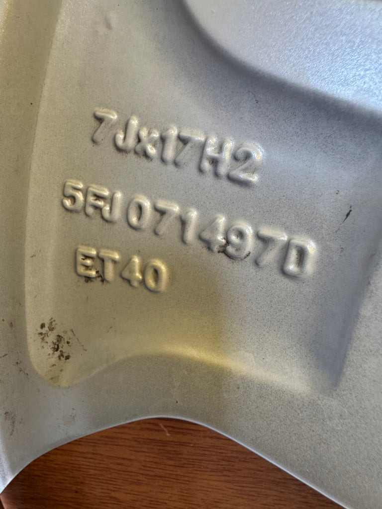 1x Alufelge 17 Zoll 7.0" 5x112 40ET Glanz Silber 5FJ071497D Seat Tarraco FEL4381551721jr