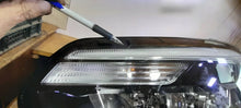 Load image into Gallery viewer, Frontscheinwerfer Renault Master III 260607867R Links Scheinwerfer Headlight