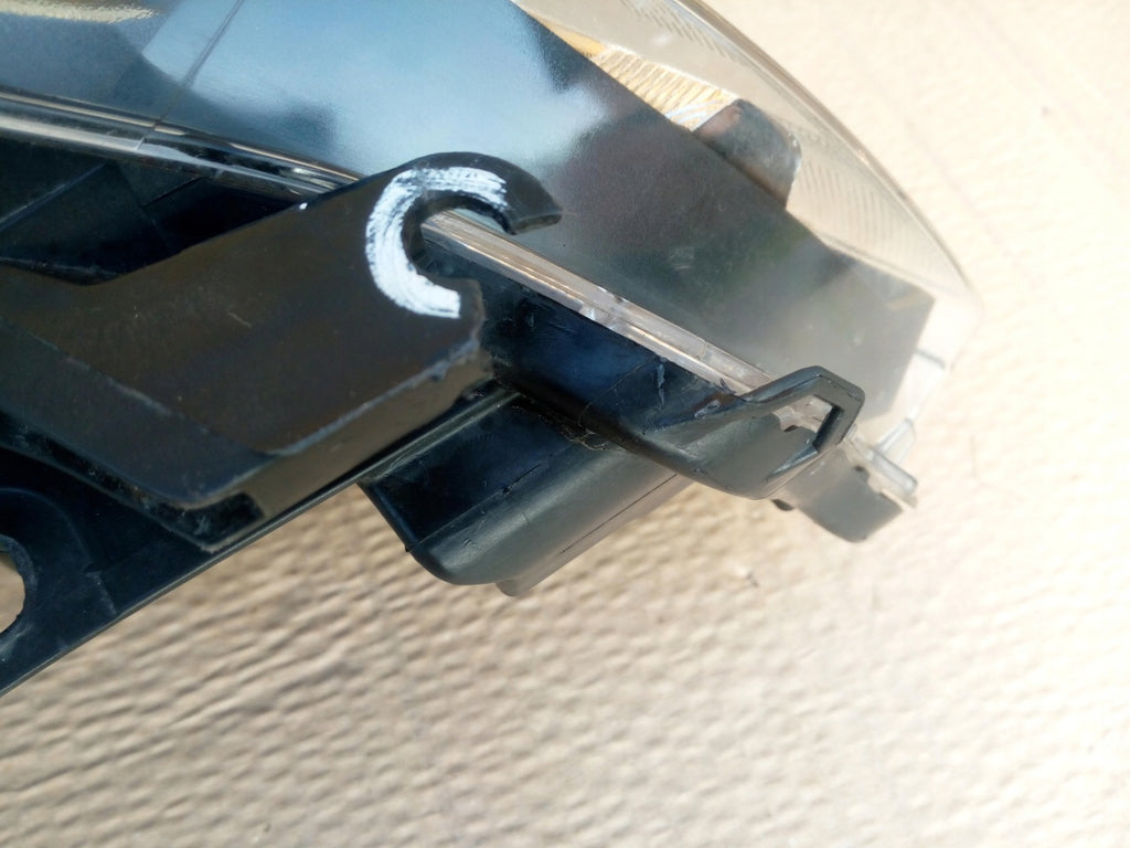 Frontscheinwerfer Toyota Yaris LED Links Scheinwerfer Headlight