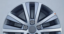 Laden Sie das Bild in den Galerie-Viewer, 1x Alufelge 17 Zoll 7.0" 5x120 50ET 7E0601025L VW I Rim Wheel FEL8656086805za