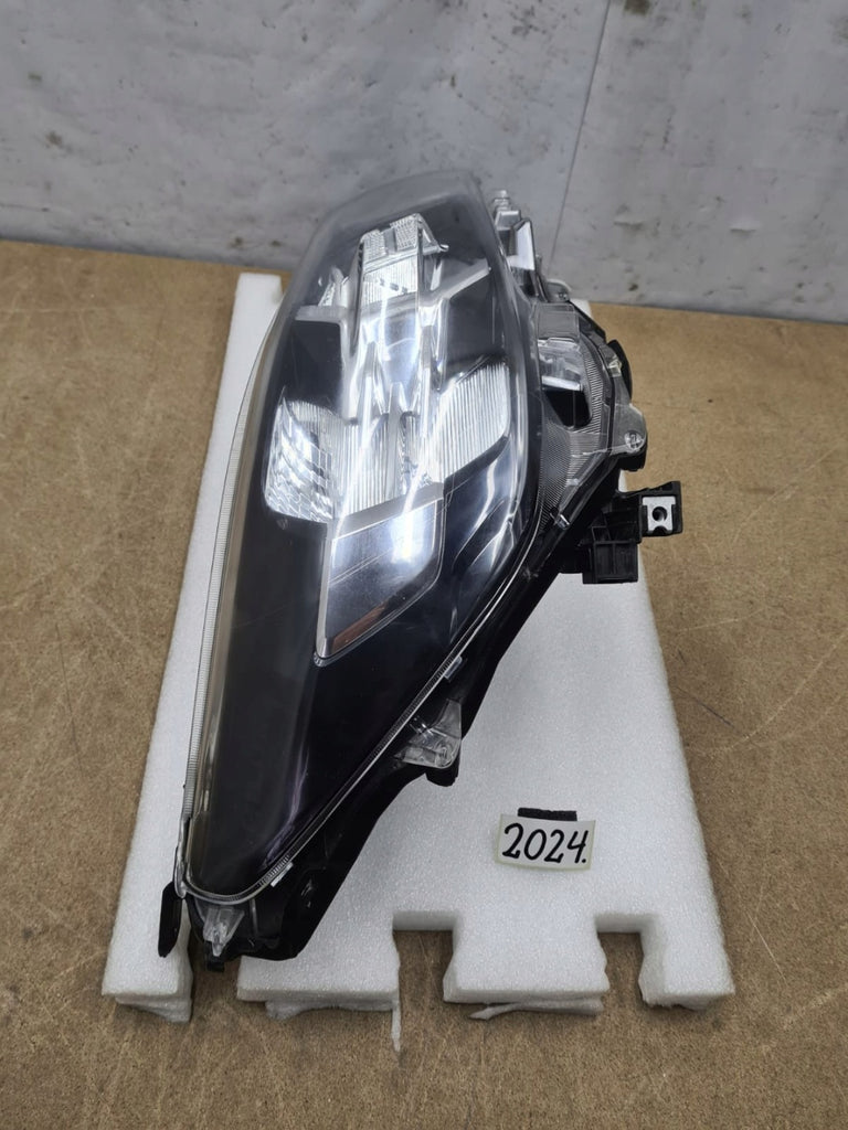 Frontscheinwerfer Toyota Hilux VIII 1EJ-923364 Rechts Scheinwerfer Headlight SCH6072047314cj