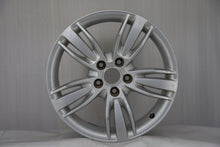 Laden Sie das Bild in den Galerie-Viewer, 1x Alufelge 17 Zoll 7.0" 5x112 43ET Silber 8U0601025A Audi Rim Wheel FEL5994657461mu
