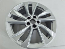 Load image into Gallery viewer, 1x Alufelge 17 Zoll 6.5" 5x100 40ET Glanz Silber 657601025AK Skoda Scala Kamiq I FEL6471751590bh