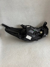 Laden Sie das Bild in den Galerie-Viewer, Frontscheinwerfer Ford G1B5-13W030-BD Links Scheinwerfer Headlight SCH1662403832bc
