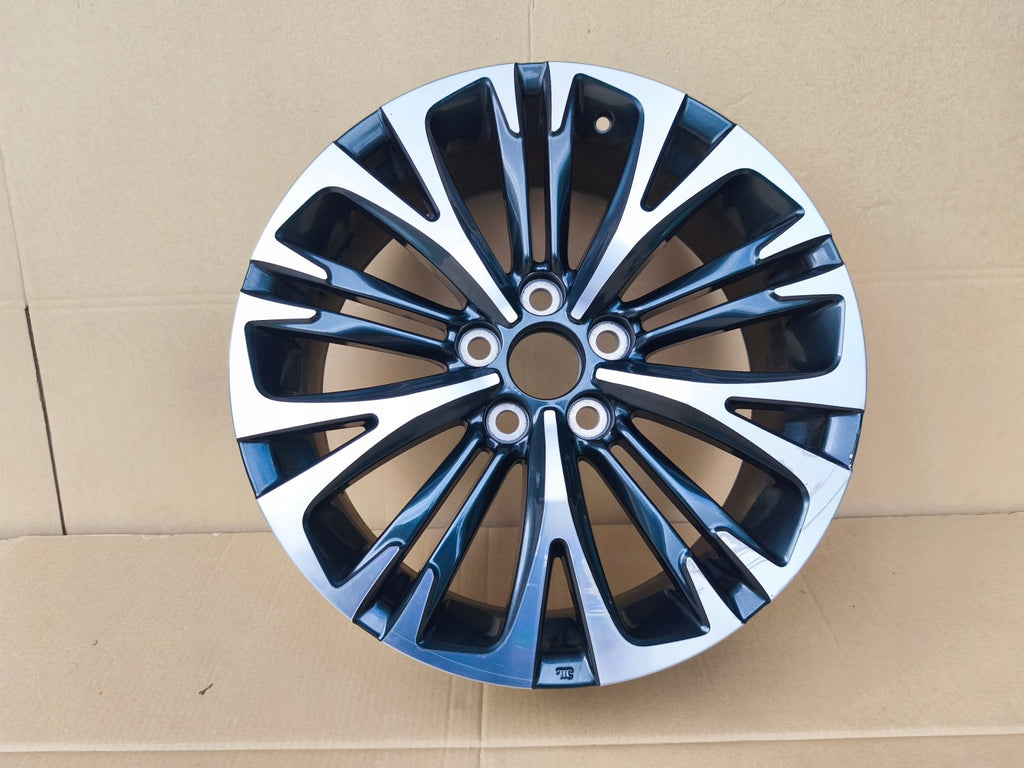 1x Alufelge 18 Zoll 7.0" 5x114.3 50ET Glanz Graphit Mg Chr Rim Wheel FEL2517106014ww