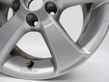 Load image into Gallery viewer, 1x Alufelge 15 Zoll 6.0&quot; 5x100 40ET Glanz Silber 6R0071495A VW Polo Rim Wheel