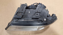 Laden Sie das Bild in den Galerie-Viewer, Frontscheinwerfer Audi A6 C5 14847300 Links Scheinwerfer Headlight SCH8688271498yi