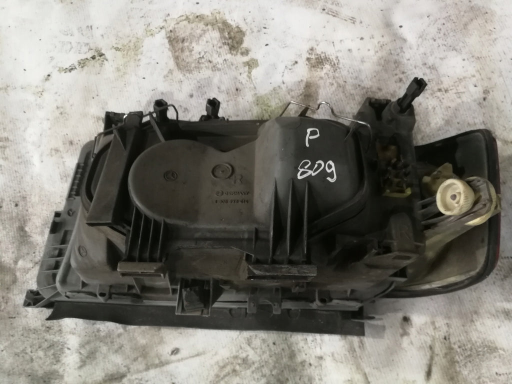 Frontscheinwerfer Mercedes-Benz W201 Rechts Scheinwerfer Headlight SCH8054962981cp