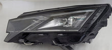 Laden Sie das Bild in den Galerie-Viewer, Frontscheinwerfer Skoda Octavia IV 5E4941035 Ein Stück (Rechts oder Links) SCH9332987809pv
