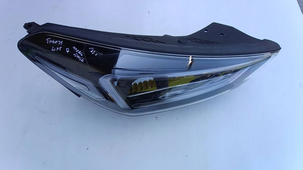 Frontscheinwerfer Hyundai Tucson 92102D7700 Rechts Scheinwerfer Headlight SCH3145126678qd