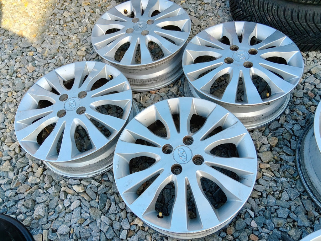 4x Alufelge 16 Zoll 5.5" 4x100 54ET Glanz Silber 52910-1J300 Hyundai I Rim Wheel FEL3810841974ul