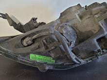 Laden Sie das Bild in den Galerie-Viewer, Frontscheinwerfer Honda Crv Cr-V III 33150-SWW-G0 Links Scheinwerfer Headlight