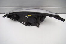 Load image into Gallery viewer, Frontscheinwerfer Ford Fiesta Rechts Scheinwerfer Headlight SCH6194613792xn