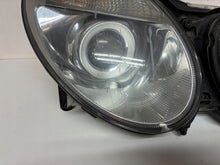 Laden Sie das Bild in den Galerie-Viewer, Frontscheinwerfer Mercedes-Benz W211 Rechts Scheinwerfer Headlight SCH2011803400xw