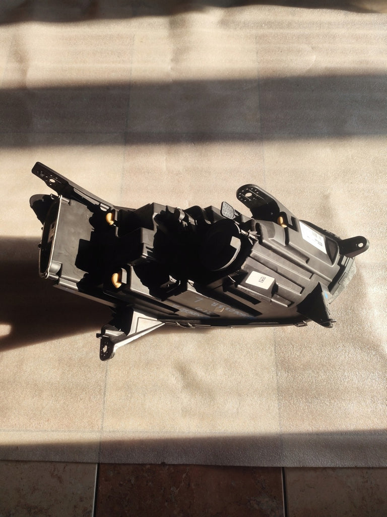 Frontscheinwerfer Dacia Sandero III 260606033R Links Scheinwerfer Headlight SCH3686931430zf