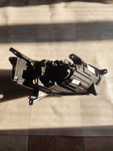 Load image into Gallery viewer, Frontscheinwerfer Dacia Sandero III 260606033R Links Scheinwerfer Headlight SCH3686931430zf