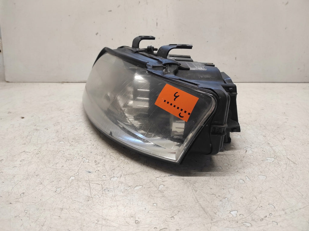 Frontscheinwerfer Audi A4 B6 8E0941003F- Links Scheinwerfer Headlight