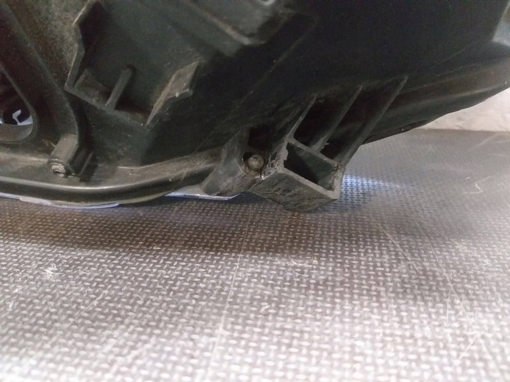 Frontscheinwerfer Ford Focus 8M51-13D154-CE Xenon Rechts Scheinwerfer Headlight SCH1190597944co