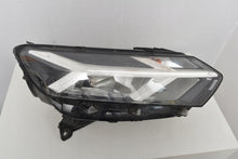 Laden Sie das Bild in den Galerie-Viewer, Frontscheinwerfer Dacia Sandero III 260107978R Rechts Scheinwerfer Headlight