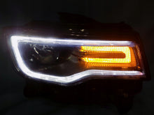 Laden Sie das Bild in den Galerie-Viewer, Frontscheinwerfer Jeep Grand Cherokee Wk2 68266656AH Rechts Headlight SCH2058553915ls