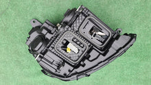 Laden Sie das Bild in den Galerie-Viewer, Frontscheinwerfer Mercedes-Benz W213 A2139060110 Full LED Links Headlight SCH9859837612ic