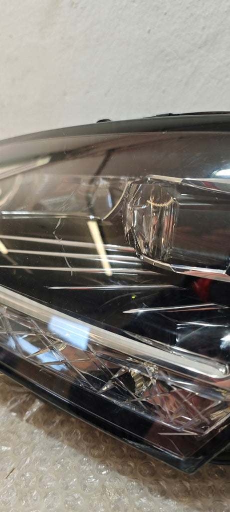 Frontscheinwerfer Skoda Fabia III 6V1941015F LED Links Scheinwerfer Headlight