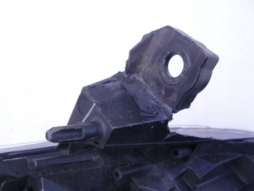 Frontscheinwerfer Opel Vivaro B Trafic III 260100647R Rechts Headlight