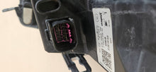Laden Sie das Bild in den Galerie-Viewer, Frontscheinwerfer Seat Leon 5FB941007G 90188325 LED Rechts oder Links