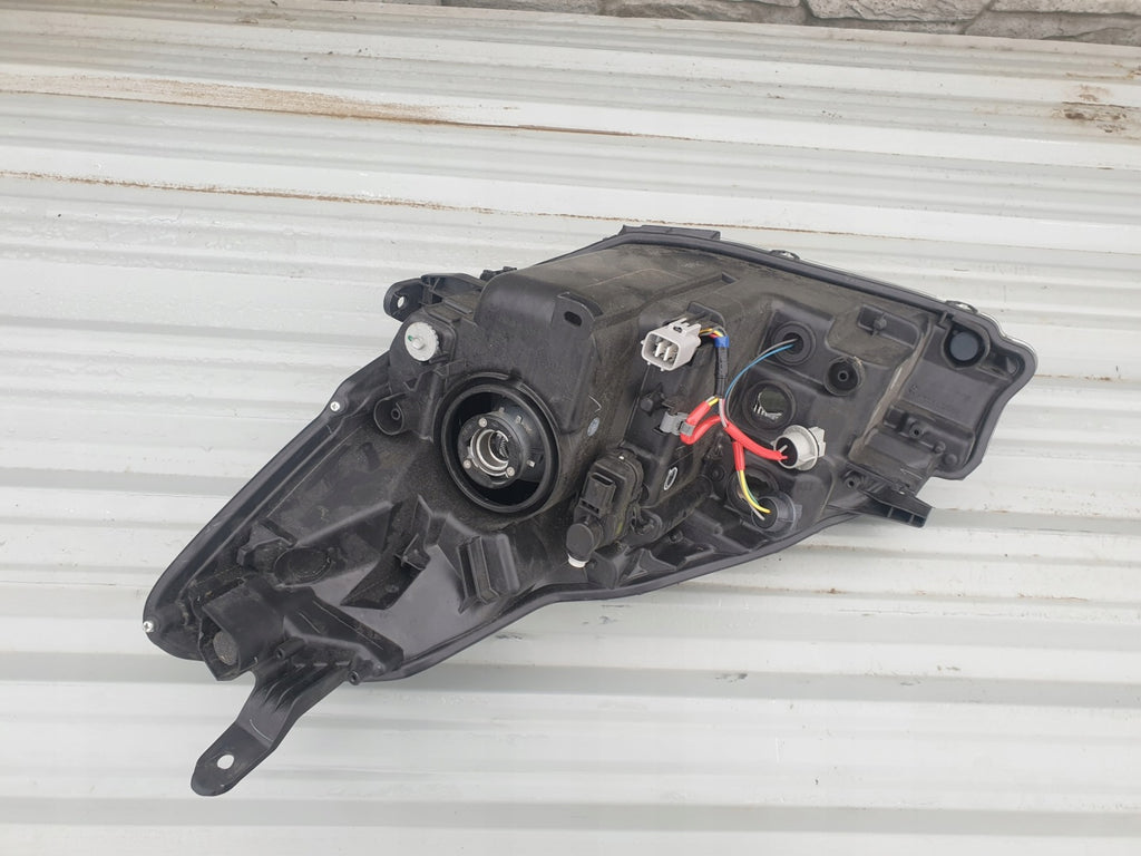 Frontscheinwerfer Toyota Yaris Rechts Scheinwerfer Headlight SCH8756557428bi