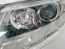 Laden Sie das Bild in den Galerie-Viewer, Frontscheinwerfer Audi A6 C6 4F0941003CP XENON Links Scheinwerfer Headlight