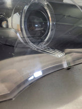Load image into Gallery viewer, Frontscheinwerfer BMW X5 E70 7221896 Xenon Rechts Scheinwerfer Headlight SCH7661314224lo
