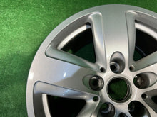 Laden Sie das Bild in den Galerie-Viewer, 1x Alufelge 16 Zoll 7.0" 5x112 41ET 6856029 Mini Countryman F60 Rim Wheel FEL5849122691ip