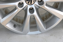 Laden Sie das Bild in den Galerie-Viewer, 1x Alufelge 18 Zoll 8.0&quot; 5x130 7P6601025C VW Touareg Rim Wheel